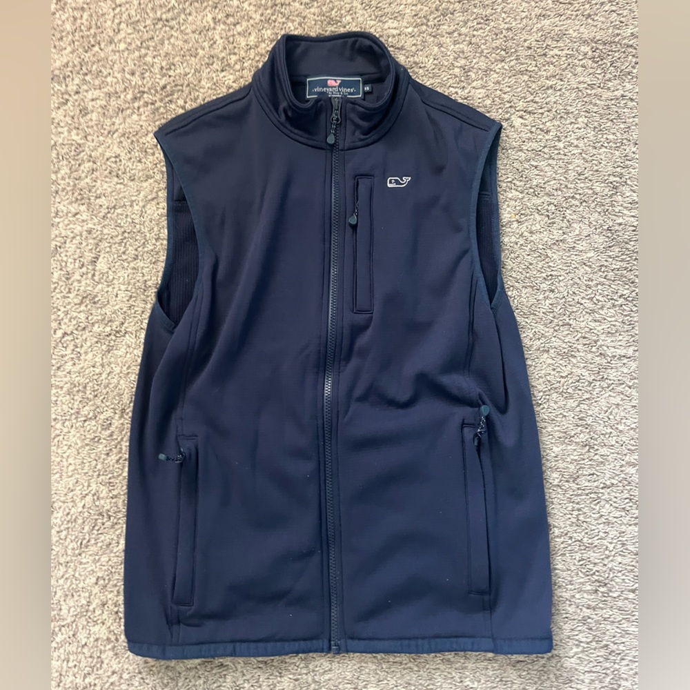 Vineyard Vines Navy Softshell Vest size xs soft and stretchy classic style